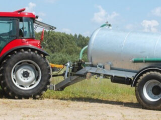 Remorque-agricole-citerne-a-lisier-pronar
